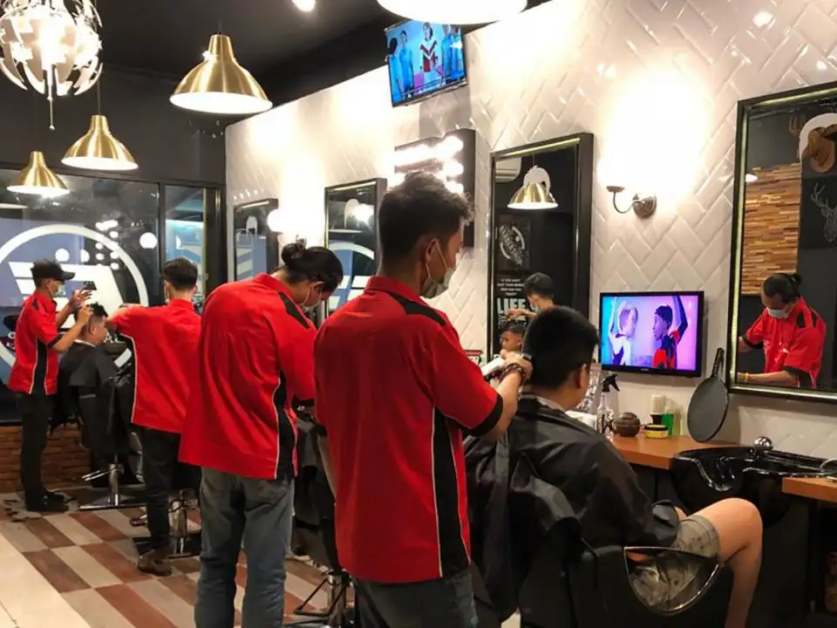 Franchise FI Barbershop, Kemitraan Barbershop, Bisnis Pangkas Rambut, Investasi Jasa Pria,
