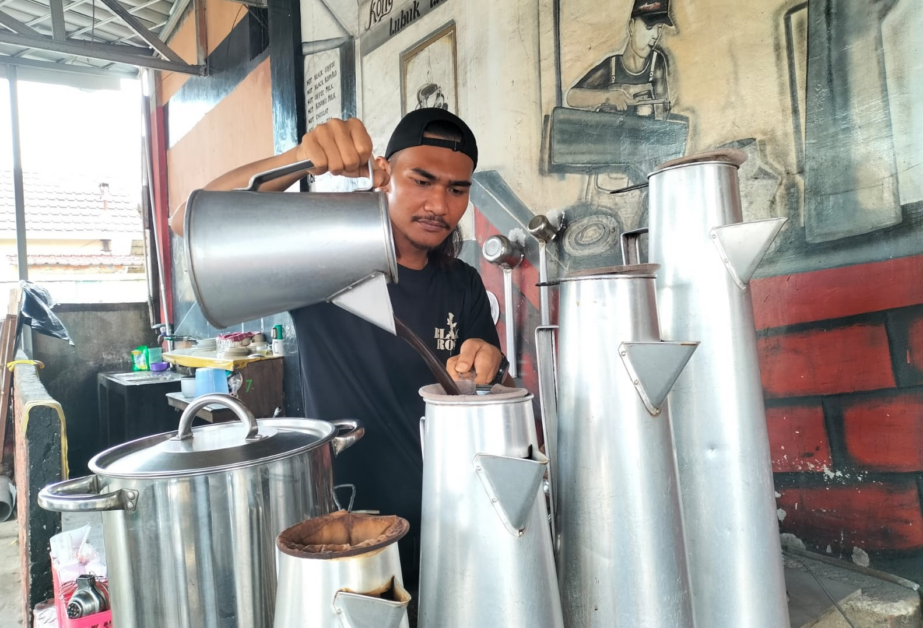 Franchise Kopi Kong Djie, Waralaba Kopi Tradisional, Peluang Bisnis 2026, Investasi Kedai Kopi, Franchisee