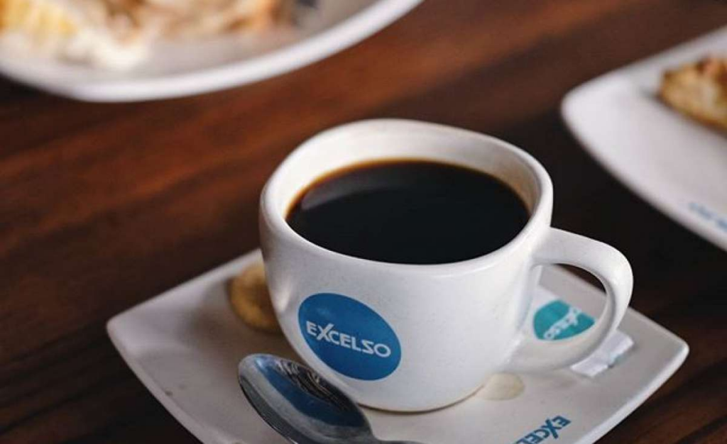 Franchise Kopi Excelso, Waralaba Kopi Premium, Bisnis Cafe, Peluang Usaha 2026, Franchisee Indonesia