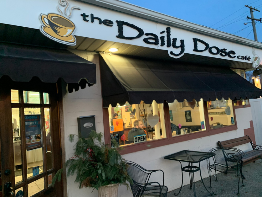 Franchise Daily Dose Cafe, Bisnis Kopi, Kemitraan Cafe, Waralaba Kuliner, Franchisee Indonesia