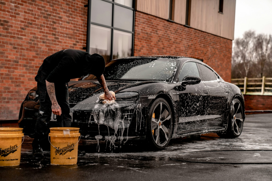 Franchise Saundra, Bisnis Auto Detailing, Kemitraan Otomotif, Modal Usaha Jasa, Franchisee Indonesia