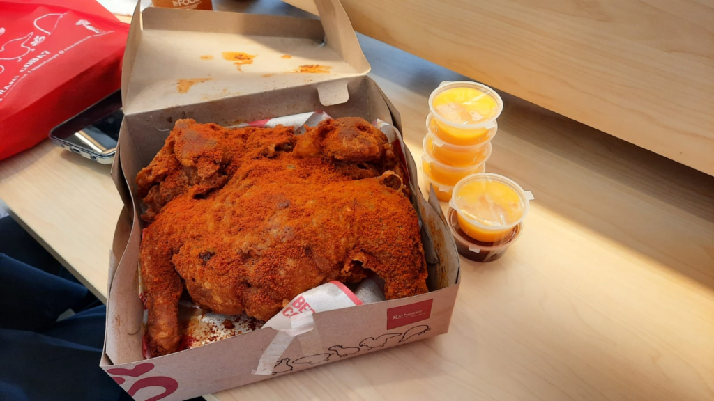 Franchise Richeese Factory, Kemitraan Restoran, Bisnis Ayam Goreng, Waralaba Kuliner, Franchisee Indonesia