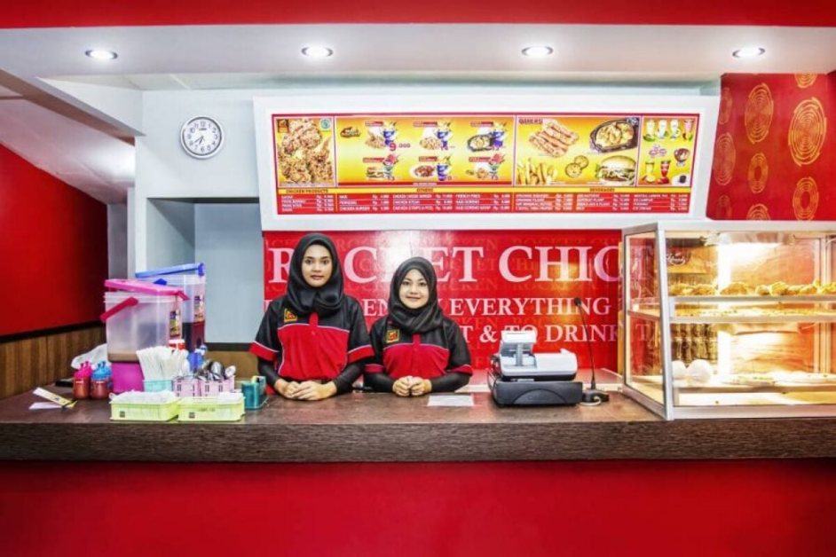 Franchise Rocket Chicken, Peluang Usaha Kuliner, Modal Franchise Ayam, Waralaba Makanan, Franchisee Indonesia