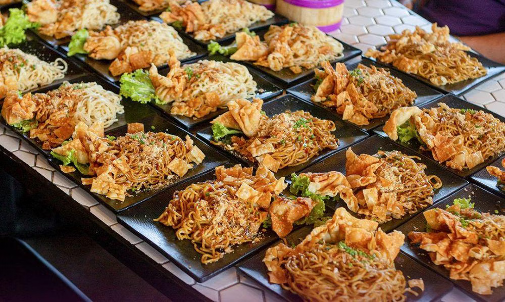 Franchise Wizzmie, Peluang Usaha Mi, Waralaba Kuliner, Bisnis Mi Pedas, Franchisee Indonesia