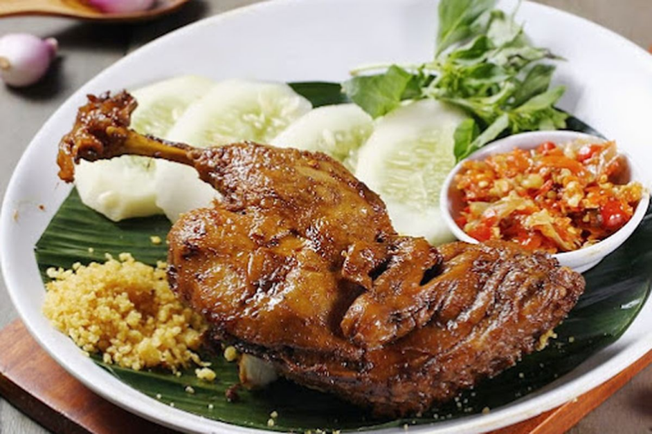 Franchise Bebek Kaleyo, Bisnis Kuliner Bebek, Waralaba Makanan, Peluang Usaha 2026, Franchisee Indonesia
